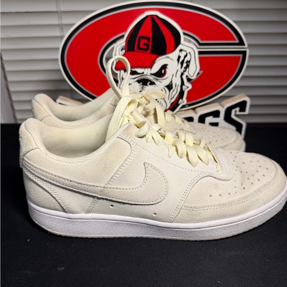 Nike Court Vision Cream Low-Top Sneakers Women’s Size 8 - Picture 2 of 8